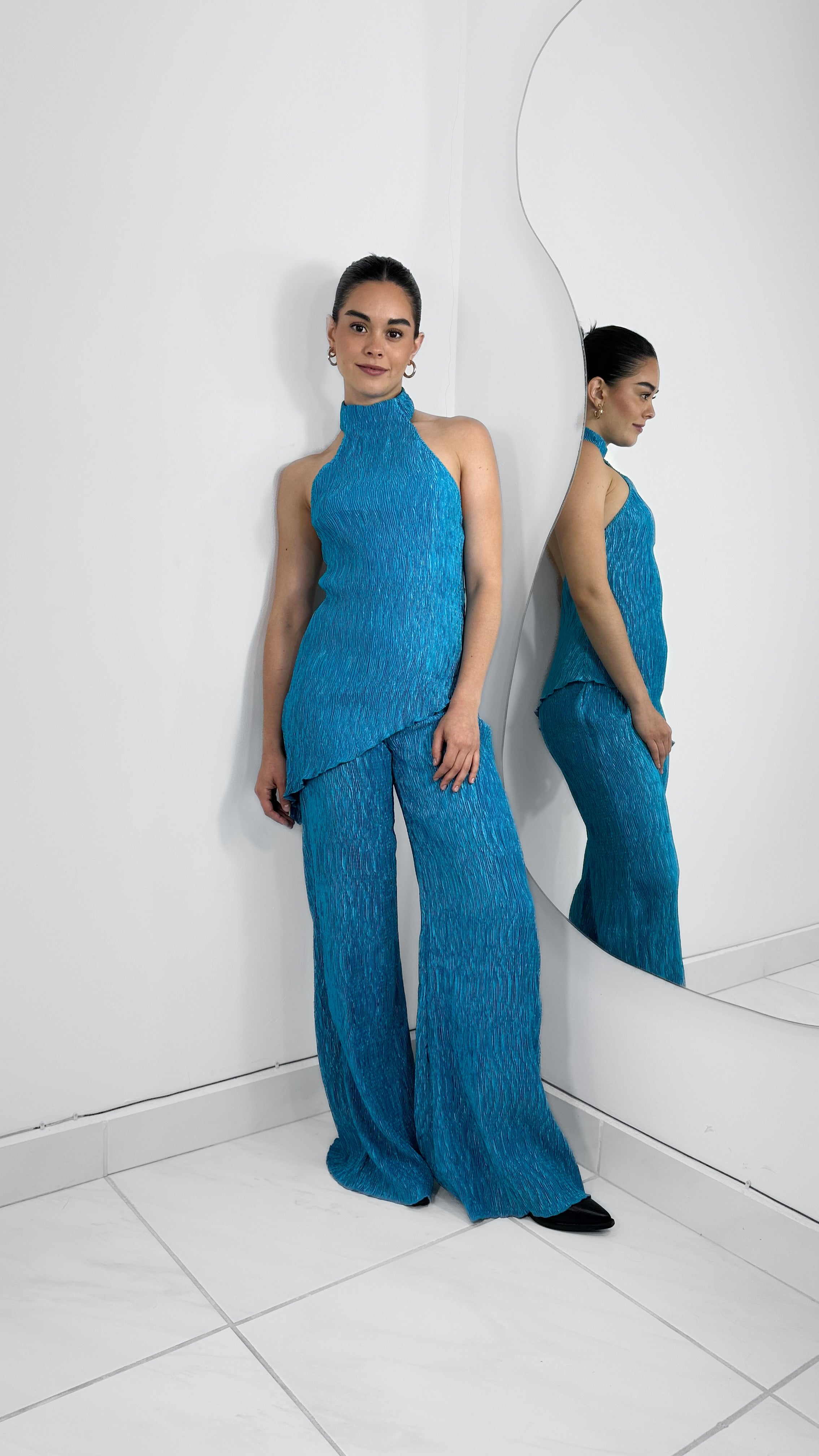 CONJUNTO MAXI BLUSA HALTER & PANTALÓN WIDE LEG AZUL CELESTE