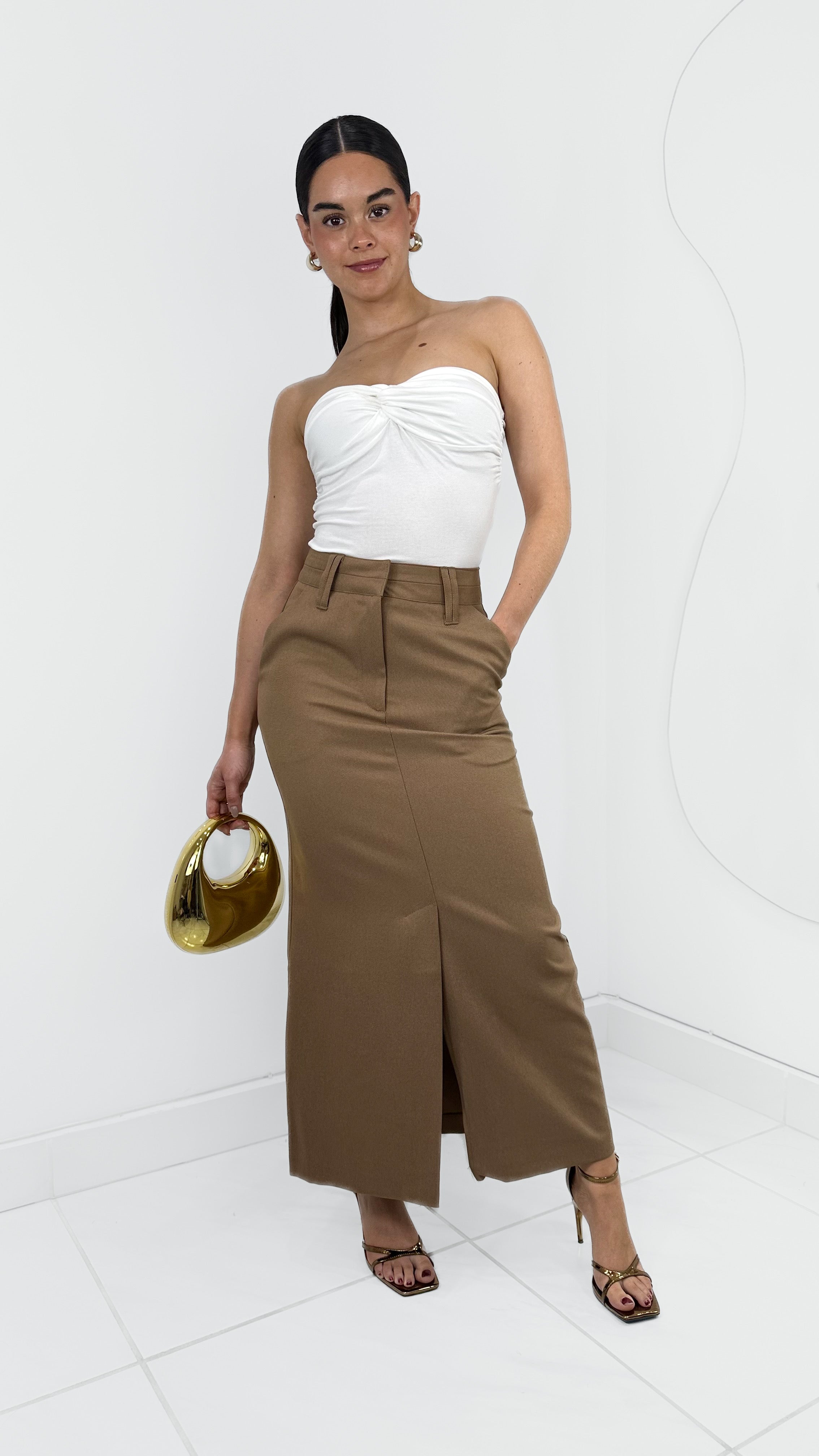 FALDA MAXI TIRO ALTO FORMAL MOCHA