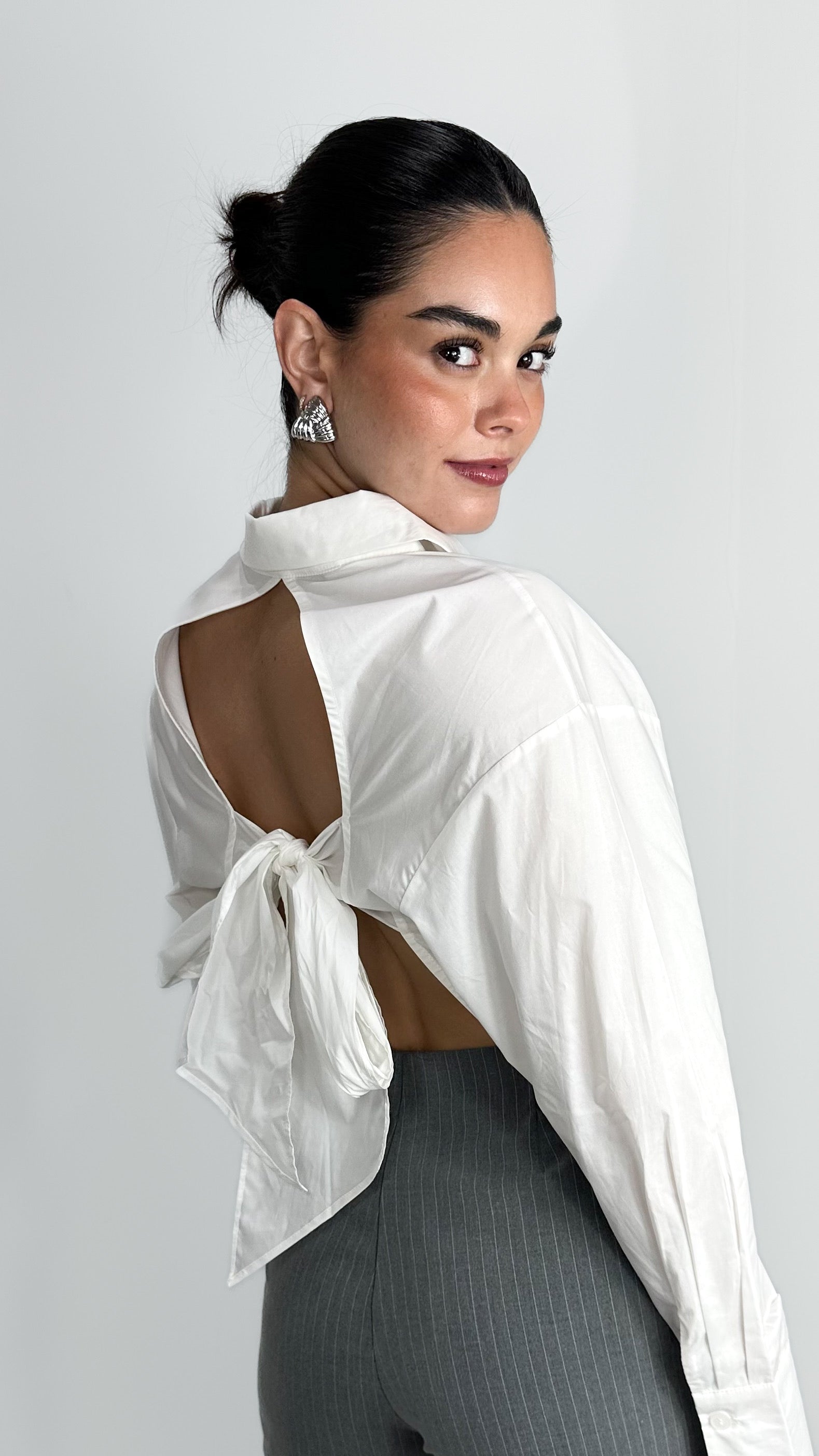 CAMISOLA OVERSIZED SIN ESPALDA BLANCA