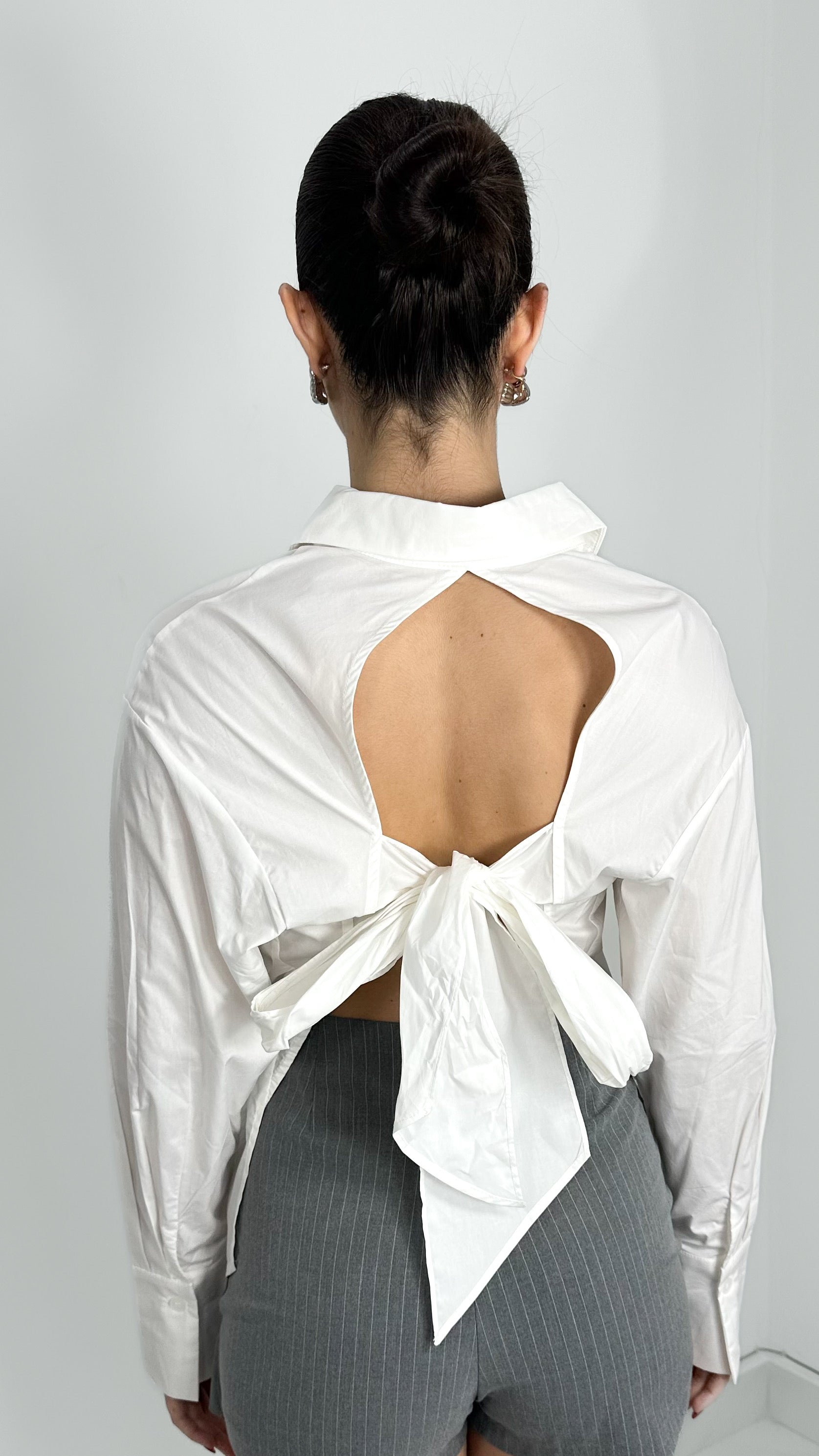 CAMISOLA OVERSIZED SIN ESPALDA BLANCA