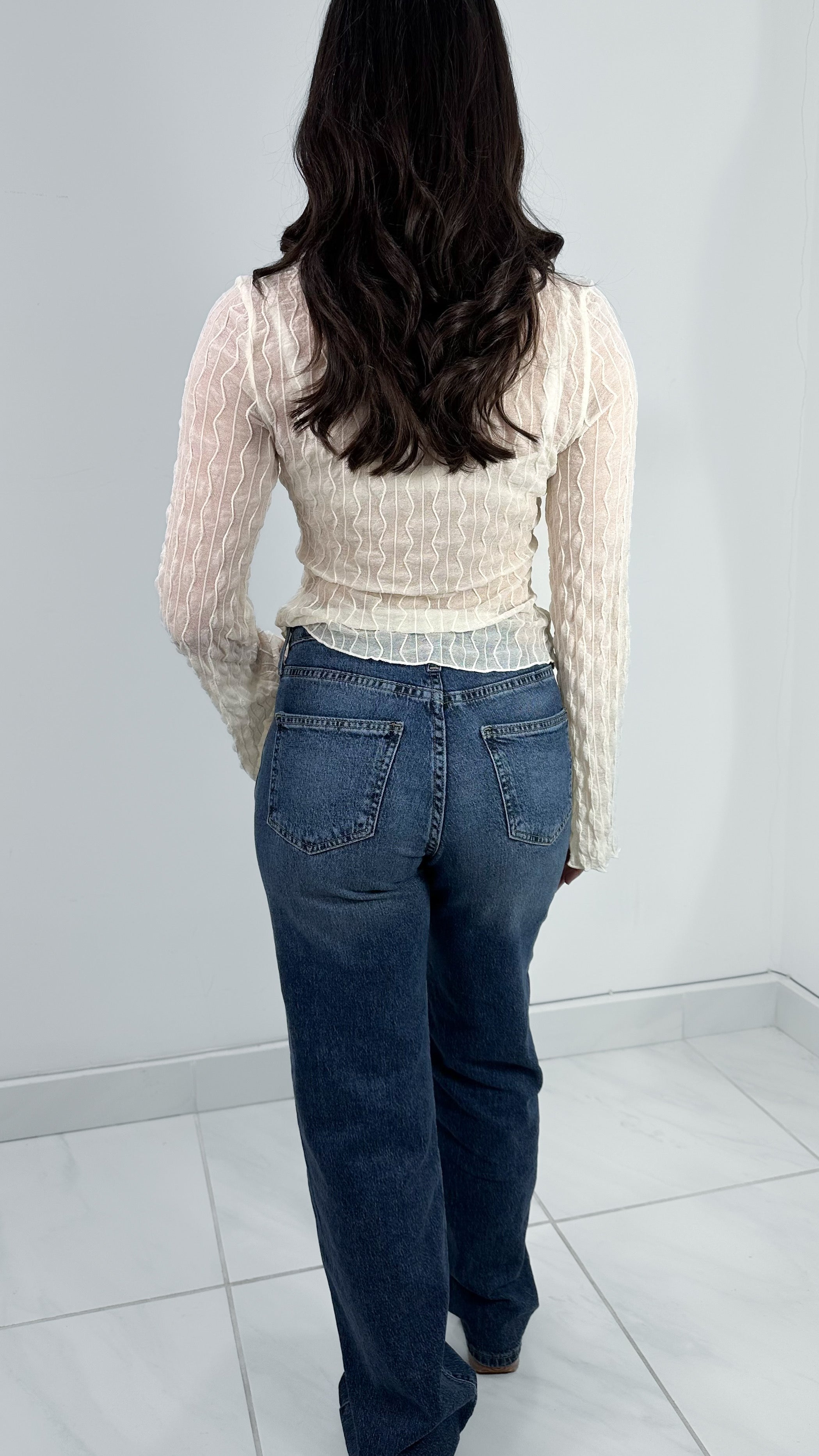 DENIM STRAIGHT HIGH WAISTED JEANS