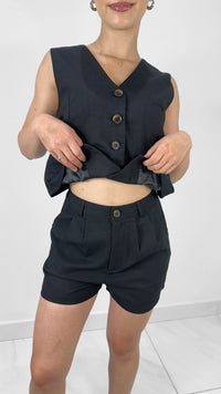 SHORT DE LINO CON PINZAS NEGRO