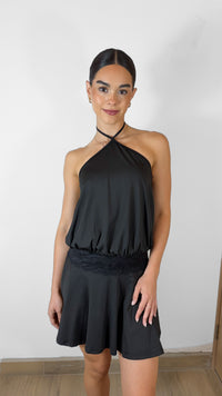 VESTIDO NEGRO HALTER CON DETALLE ENCAJE