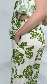 CONJUNTO WIDE LEG & BLUSA STRAPLESS FLOREADA VERDE