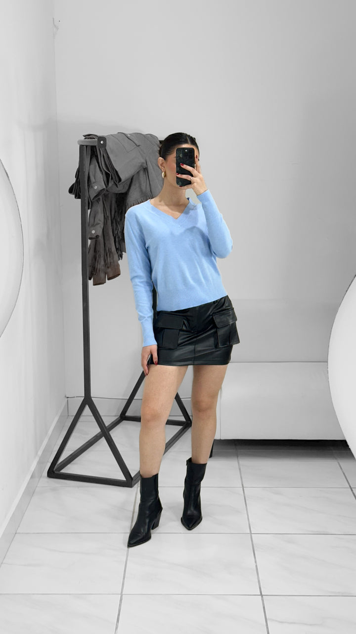 SUETER MANGA LARGA CUELLO V AZUL
