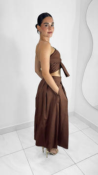 TOP STRAPLESS CRUZADO CAFÉ