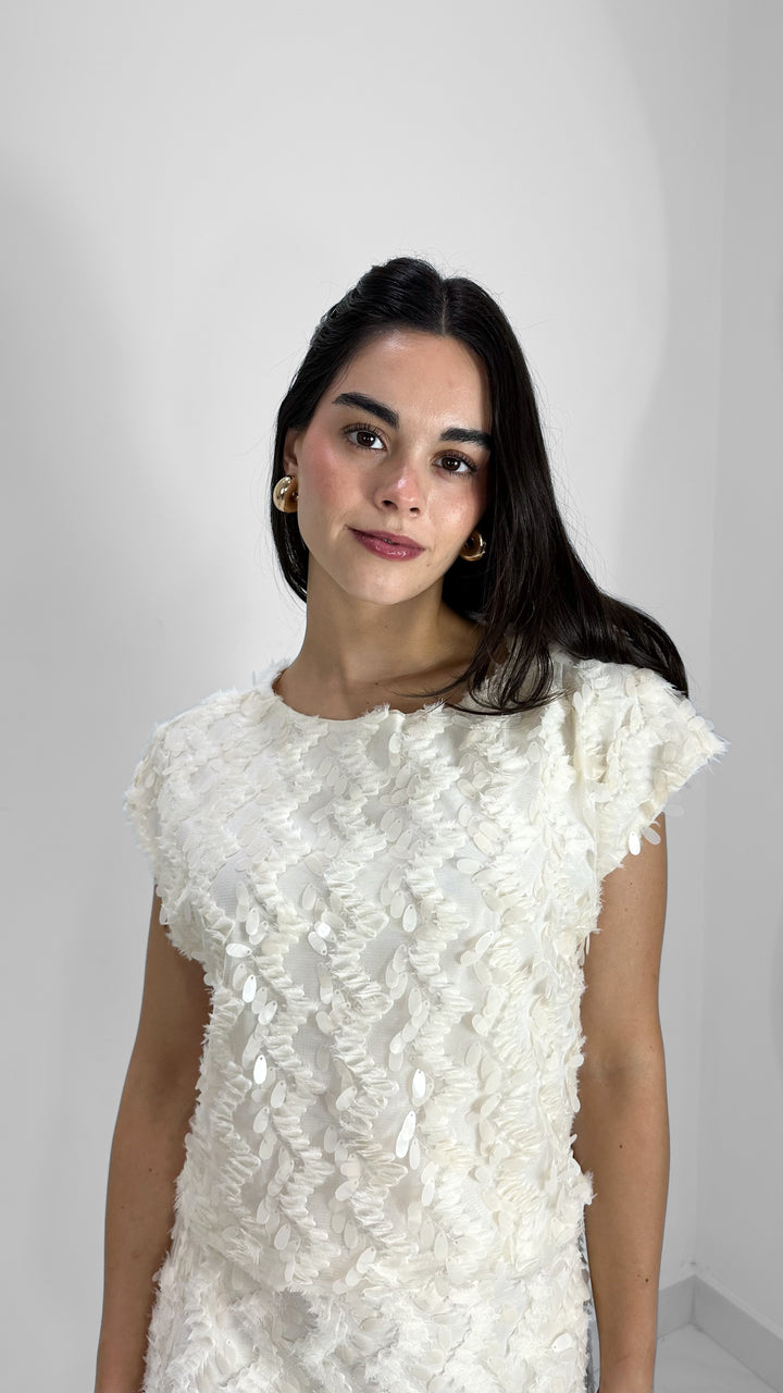 TOP BLANCO MARFIL DETALLE LENTEJUELA