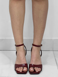 TACON PARIS RED