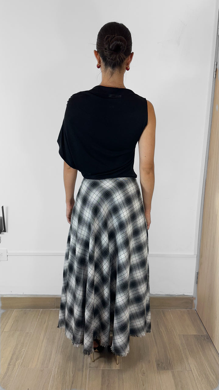 BLUSA ASIMÉTRICA DRAPEADO NEGRO