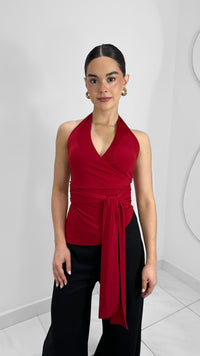 BLUSA HALTER ROJA CON NUDO EN CINTURA