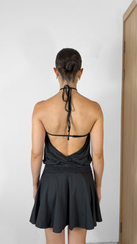 VESTIDO NEGRO HALTER CON DETALLE ENCAJE