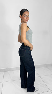 TOP CANELE SIN MANGAS Y CUELLO REDONDO GRIS