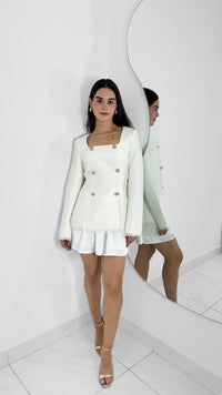 CONJUNTO TIPO VESTIDO DE CHAQUETA TWEED MANGA LARGA Y FALDA DE SATIN BLANCO