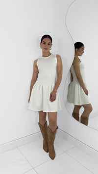 VESTIDO PEPLUM TIRANTE GRUESO BLANCO