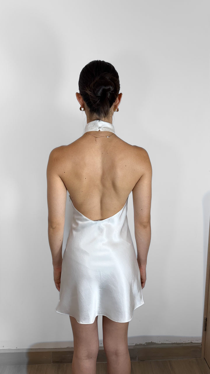 VESTIDO HALTER SATIN IVORY SIN ESPALDA
