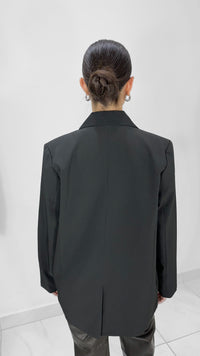 BLAZER MANGA LARGA CON BOTONES NEGRO