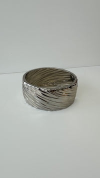 BRAZALETE GRUESO PLATEADO
