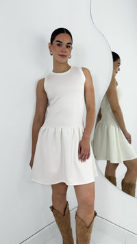 VESTIDO PEPLUM TIRANTE GRUESO BLANCO