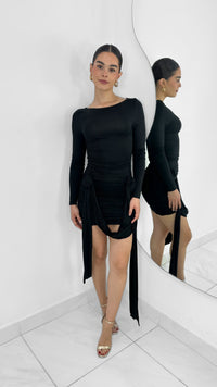 VESTIDO MANGA LARGA NEGRO CON DETALLES DE FLOR