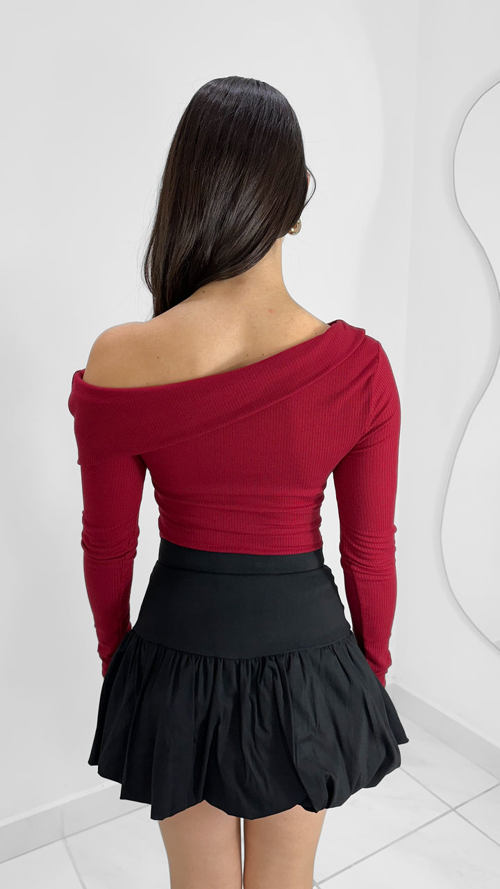 BLUSA ASIMÉTRICA MANGA LARGA ROJA