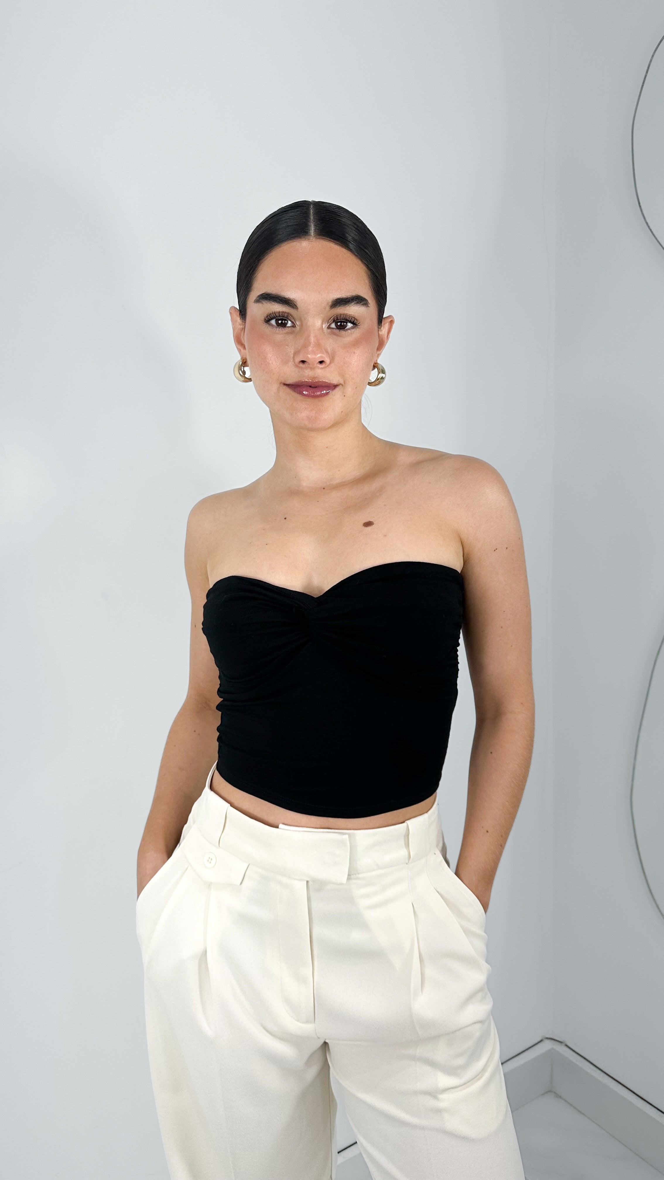 TOP STRAPLESS DRAPEADO NEGRO