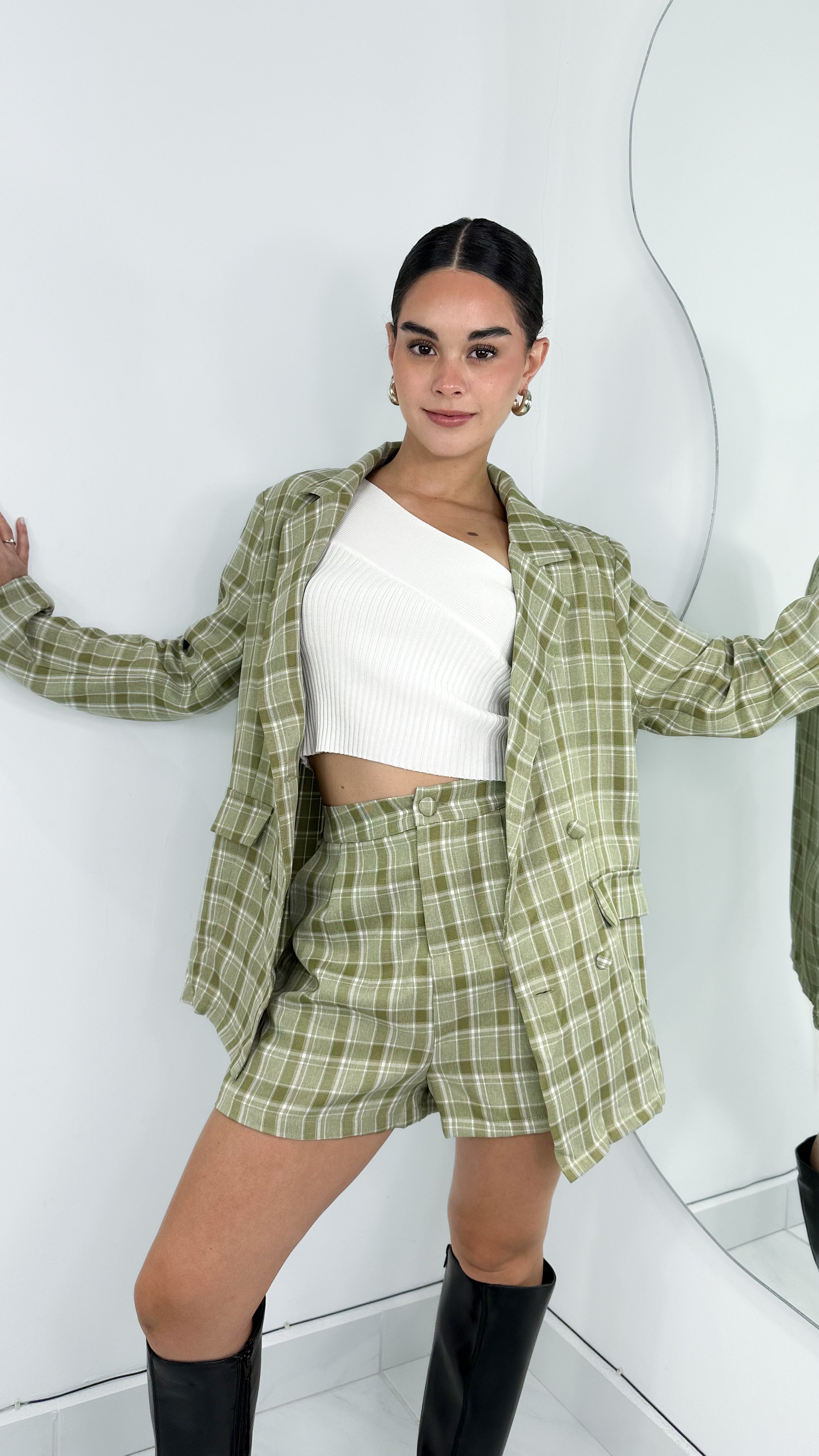 HIGHT WAISTED B SHORT - GREEN