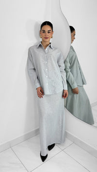 CONJUNTO CAMISA OVERSIZED & MAXI FALDA AZUL