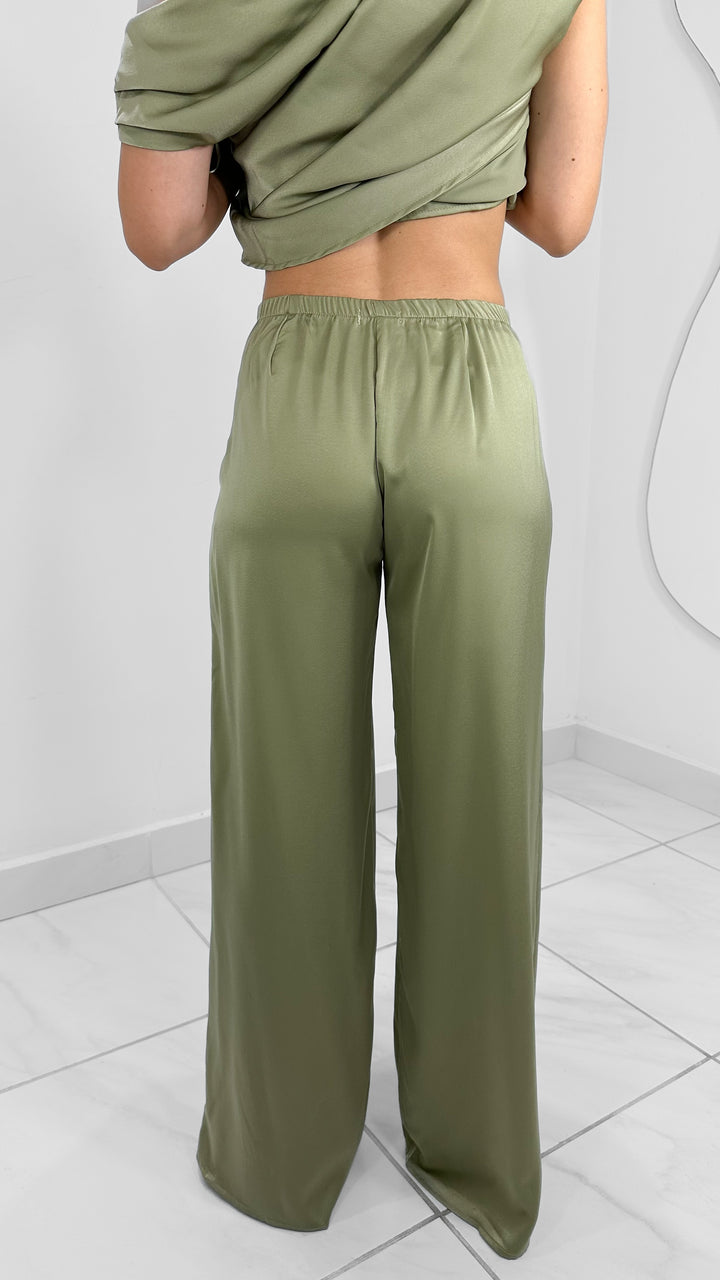 CONJUNTO BLUSA ASIMETRICA VERDE OLIVO