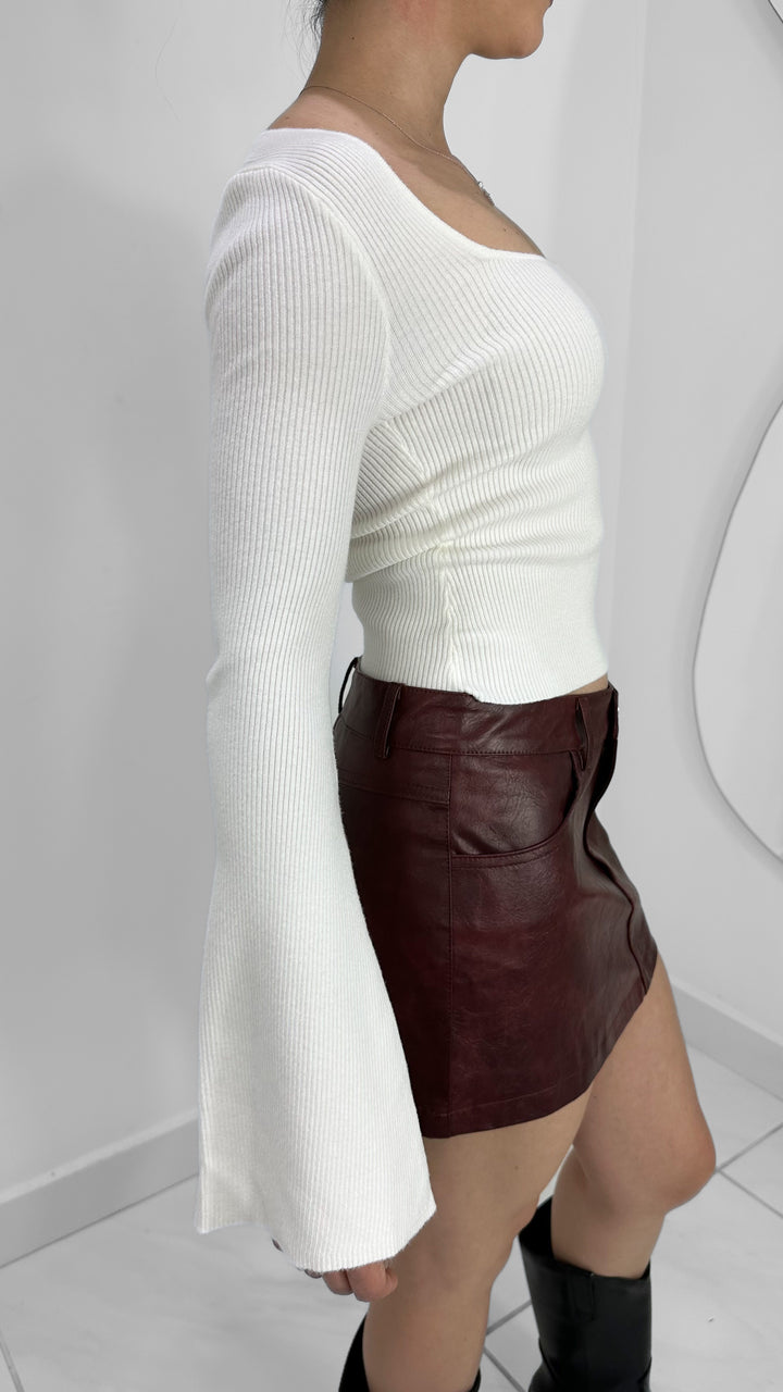 SUÉTER DE ESCOTE CUADRADO MANGA LARGA BLANCO