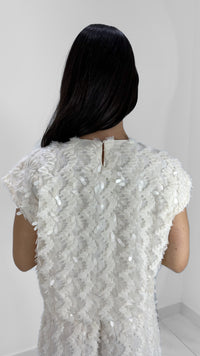 TOP BLANCO MARFIL DETALLE LENTEJUELA