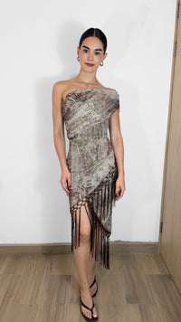 VESTIDO OFF SHOULDER CON ESTAMPADO Y FLECOS