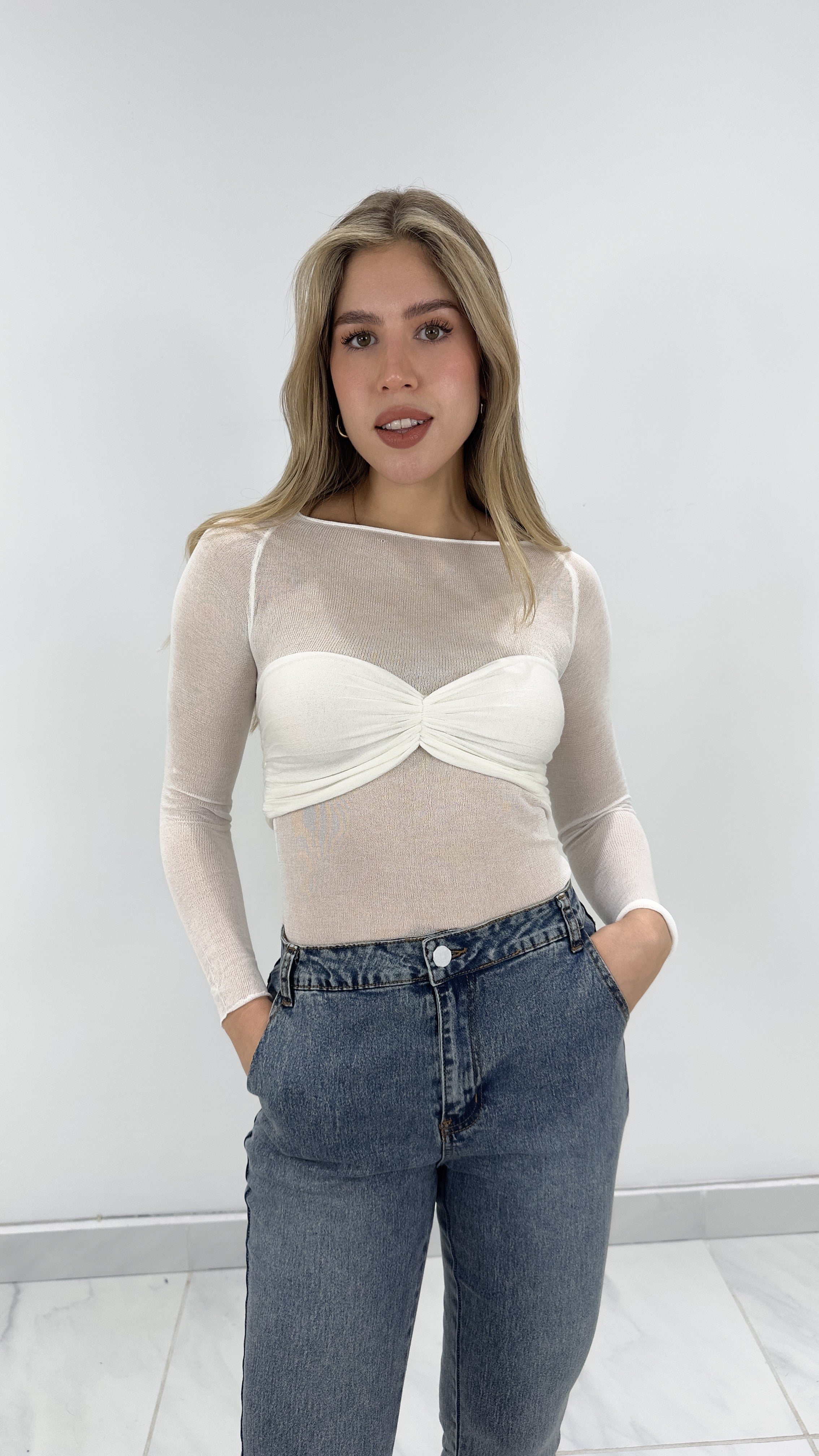 BLUSA MANGA LARGA SEMI TRANSPARENTE FRUNCIDA IVORY