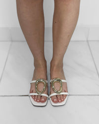 SANDALIA BLANCA CABO