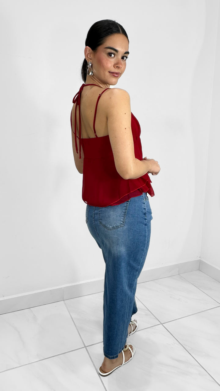 TOP HALTER CON LAZO Y CAPAS ROJA
