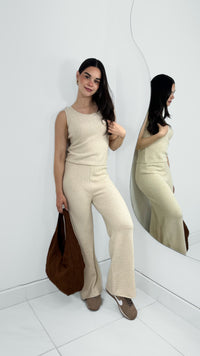 TOP SUELTO TIRANTES DE BORREGO BEIGE