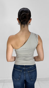 BLUSA ASIMETRICA DE UN HOMBRO GRIS