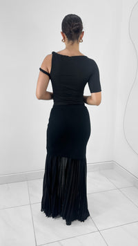 FALDA LARGA CON TUL NEGRA