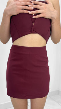 FALDA MINI CON SHORT VINO