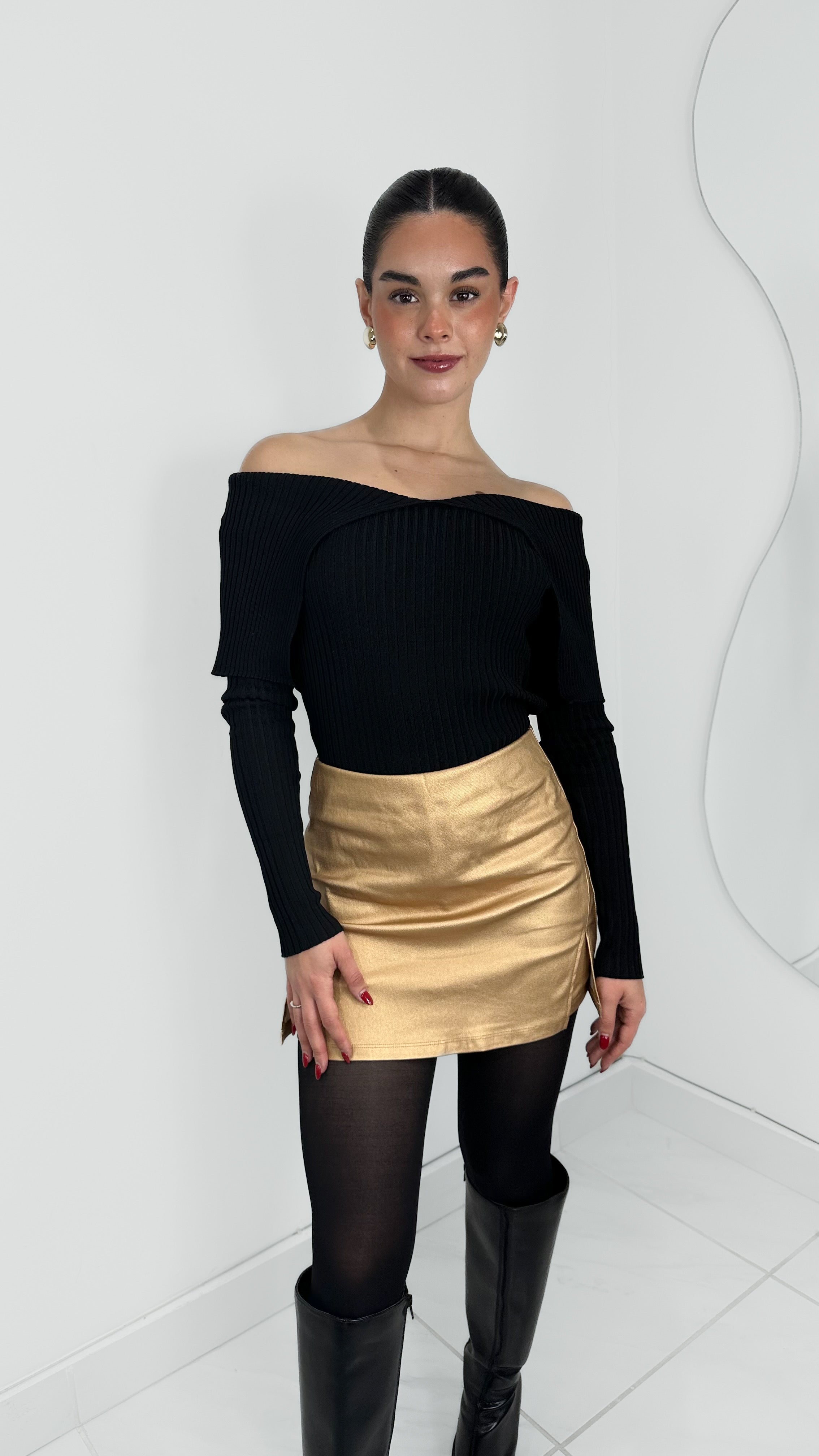 FALDA SHORT VINIPIEL RECTA DORADA
