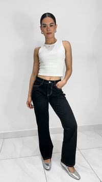 PANTALON DENIM NEGRO CON COSTURA BLANCA
