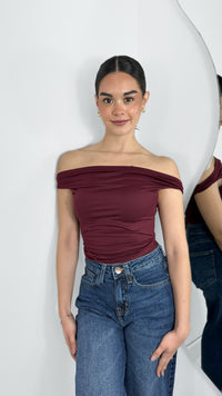 BLUSA DOBLE TELA OFF SHOULDER BURGUNDY