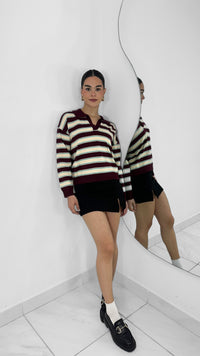 SUÉTER DE RAYAS VINO CON MENTA CUELLO V