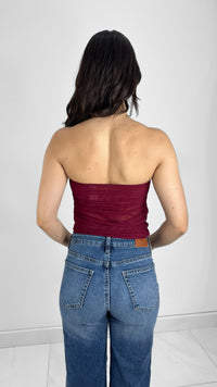 BLUSA MESH DRAPEADA STRAPLESS ROJA