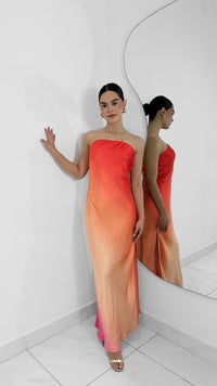 VESTIDO LARGO STRAPLESS SATIN BICOLOR NARANJA