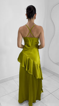 VESTIDO LARGO DE SATIN CON VOLANTES LIMA