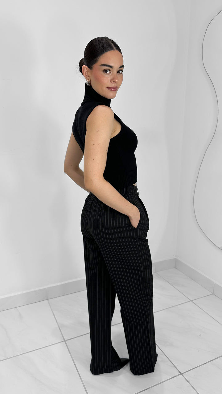 PANTALÓN RECTO RAYADO NEGR0