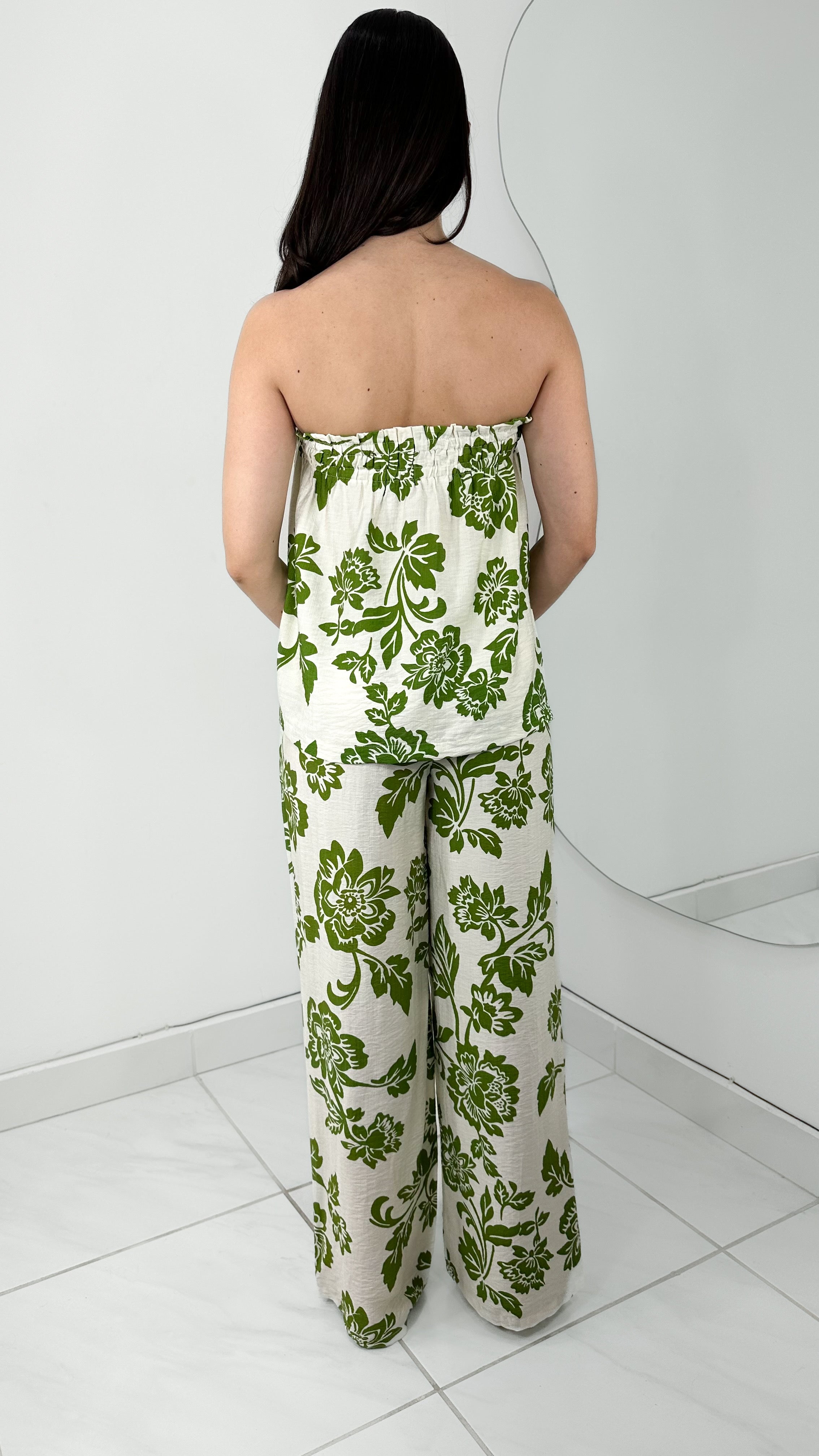 CONJUNTO WIDE LEG & BLUSA STRAPLESS FLOREADA VERDE