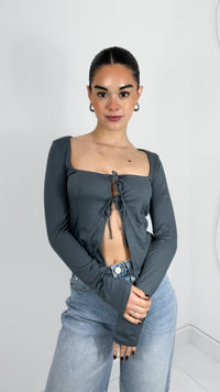 BLUSA RIBBON TIE MANGA LARGA GRIS