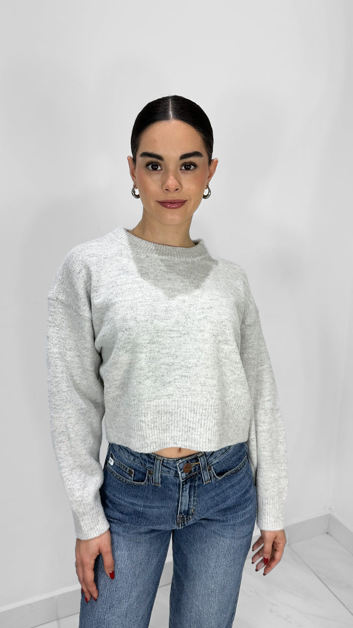 SUÉTER CORTO MANGA LARGA GRIS