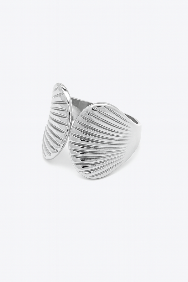 ANILLO TIPO CONCHA PLATEADO